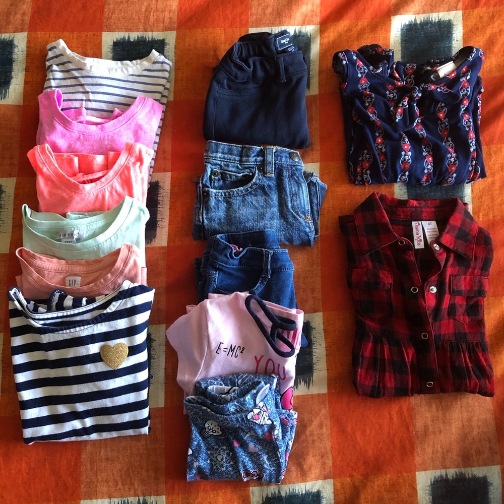 Bundle of Girl Tops Bottoms Outfits Sz 4-5